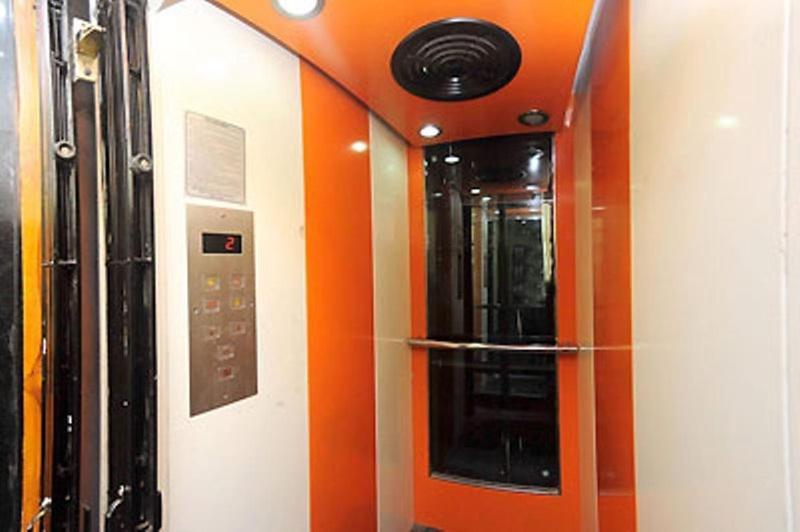 Sai Ganesh Hotel Shirdi Buitenkant foto