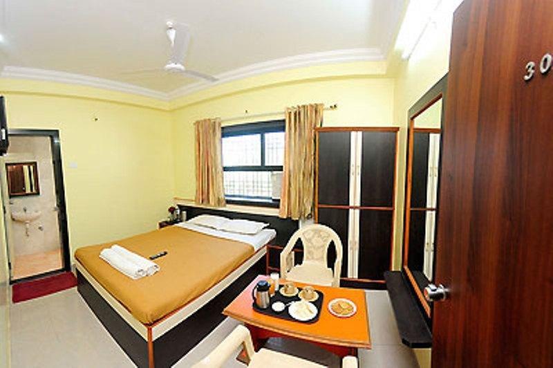 Sai Ganesh Hotel Shirdi Kamer foto